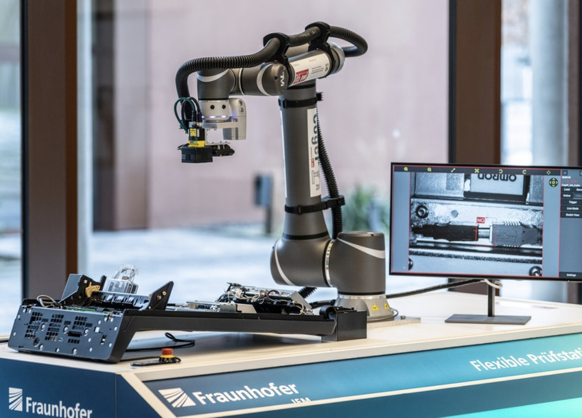 Total versatility: flexible test station with cobot